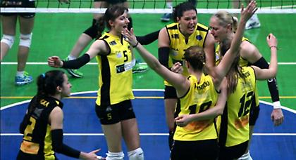 «Διέλυσε» Παναθηναϊκό και… έφυγε για τίτλο η ΑΕΚ