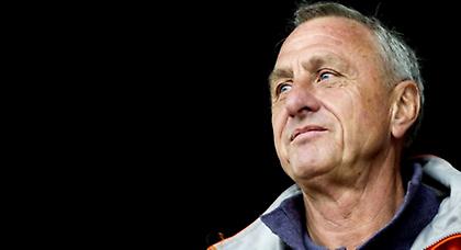 Κρόιφ: «Ο Μουρίνιο πάντα κατηγορεί τους παίκτες»