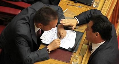 Δεσμεύσεις Άδωνι-Στουρνάρα προς τους γιατρούς