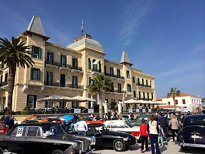 Γέμισαν …κούκλες οι Σπέτσες