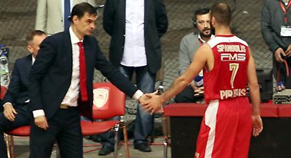 Μπαρτζώκας: «Δείτε τι έχει καταφέρει ο Σπανούλης»