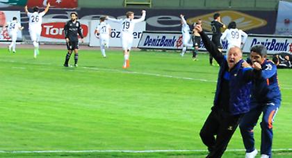 Buzzer beater ο Γκέκας! (video)