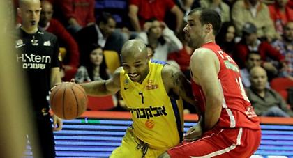 «Μισή» νίκη για Μακάμπι