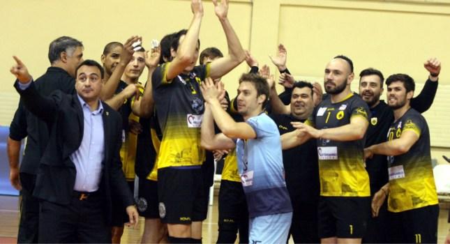 Έχασε την πεντάδα η ΑΕΚ!