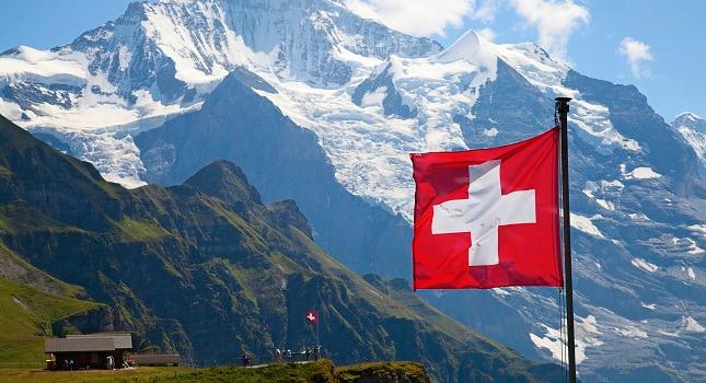 Oι Ελβετοί ψηφίζουν για το εάν θέλουν κατώτατο μισθό 3.297 ευρώ!