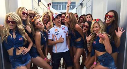 Ξέρει να γιορτάζει ο… μικρός!