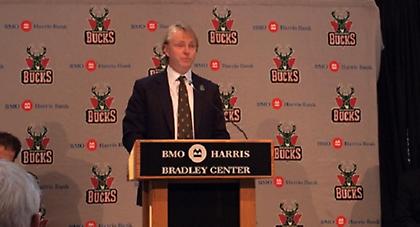 Αλλάζει… αφεντικό ο Αντετοκούνμπο