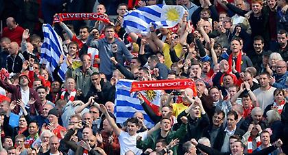 Την «έπνιξε» στα φιλιά (photo)