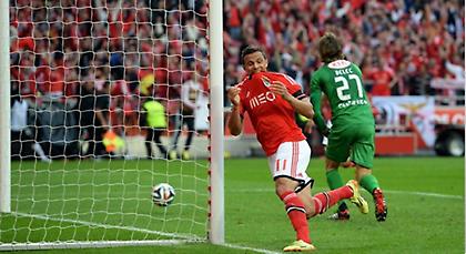 Επέστρεψε στον θρόνο της