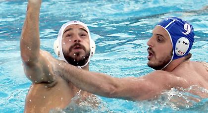 Στέψη χωρίς κόσμο για Ολυμπιακό