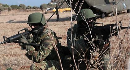 Στρατός: Τρεις στους 100 επιχειρούν να αυτοκτονήσουν κατά τη θητεία τους