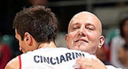 Στον τελικό Ρέτζιο Εμίλια, Τρίουμφ