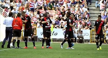 Μπαίνει σε περιπέτειες...