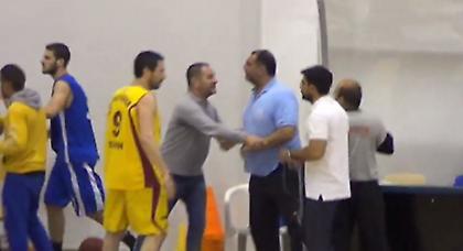 Χρονομέτρης εναντίον διαιτητή (video)