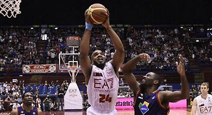 Πρωταθλητής στις… κλήσεις ο Σάμιουελς