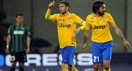 Να ‘χα χίλια μάτια τον… Πίρλο να κοιτάζω! (video)