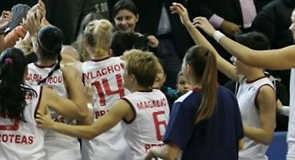 Πρόκριση με Λύμουρα