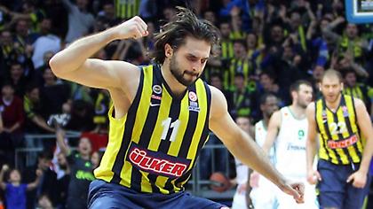 Νίκη με ζόρι για «Φενέρ»