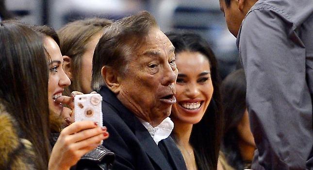 Ανεπιθύμητος και σε… οίκους ανοχής ο ιδιοκτήτης των Κλίπερς!