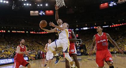 Όρθιοι στο θρίλερ