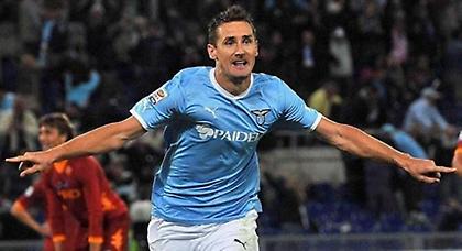 Ανανέωσε ο Κλόζε