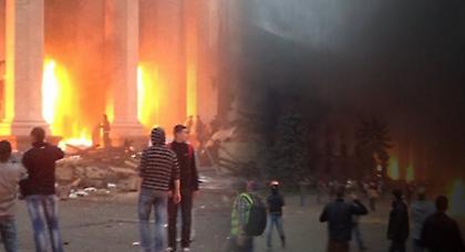 Τουλάχιστοn 40 νεκροί στον «εμφύλιο» της Ουκρανίας