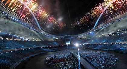 Λογοδοτούν για το «φαγοπότι» του 2004