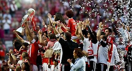 Πετούν ψηλά οι «αετοί»…