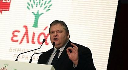 Μήνυμα Βενιζέλου: Αν καταρρεύσει η «Ελιά», η κυβέρνηση πέφτει