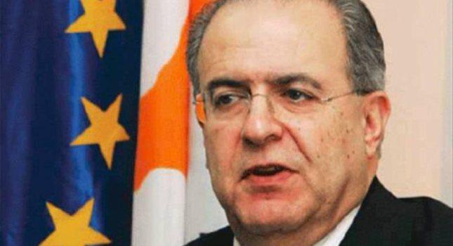 «Γλωσσικό ολίσθημα» τα περί «δυο λαών» στην Κύπρο