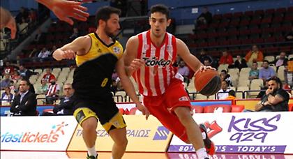 Το φοβερό κάρφωμα του Παπαπέτρου (video)