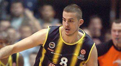 Περίπατος για «Φενέρ», ζόρι για Εφές