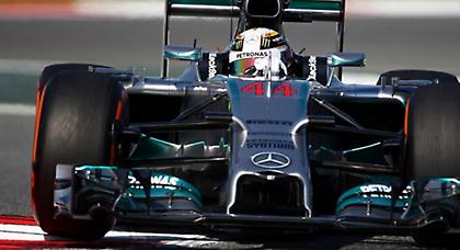 Με… φόρα ο Χάμιλτον