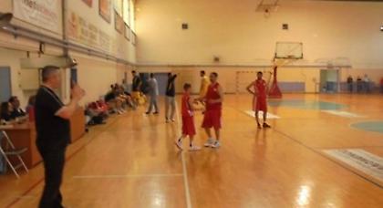 Η ιστορική στιγμή της αλλαγής του Κοντούδη από τον γιο του