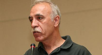 Βίτσας: «Η χυδαιότητα δεν αγγίζει τον Μανώλη Γλέζο»