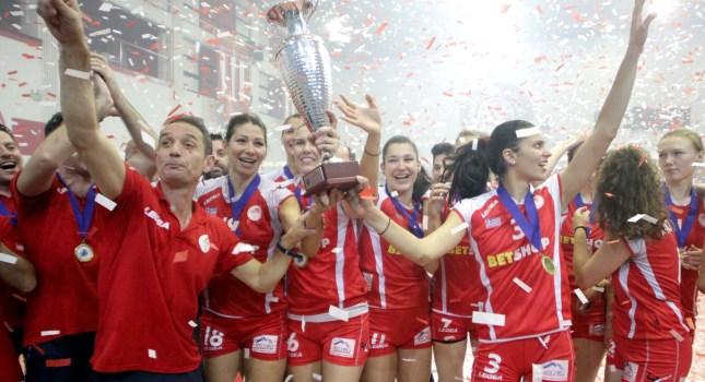 Φουλ… ανανεώσεων στον Ολυμπιακό