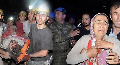 Τραγωδία χωρίς τέλος: Στους 274 οι νεκροί στην Τουρκία