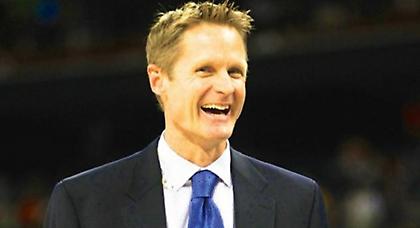 Ο Κερ στον πάγκο των Ουόριορς