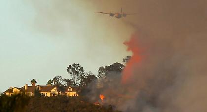 Σε πύρινο κλοιό η Καλιφόρνια