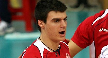 Έμεινε και ο Κοκκινάκης!