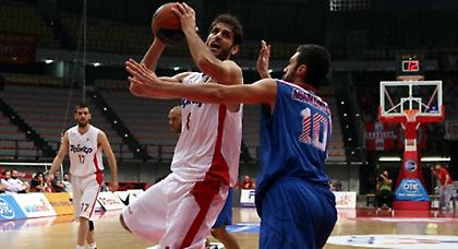 Ο Ολυμπιακός παίζει καλύτερα, αλλά δεν είναι φαβορί για τον τίτλο…