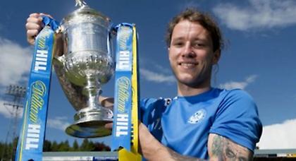 Πρωτάρα μεν, κουπάτη δε…