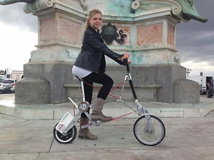 Ποδήλατο σε μέγεθος… χαρτοφύλακα