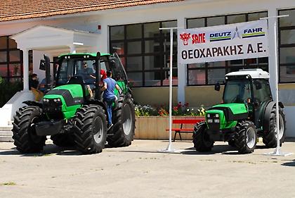 O όμιλος Θεοχαράκη στη Μέρα Μαγιού