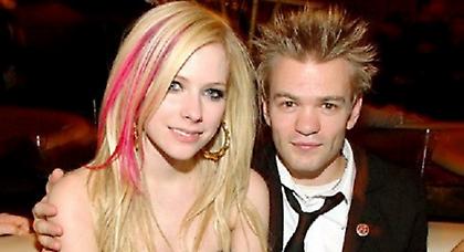 Το αλκοόλ έριξε σε κώμα γνωστό ροκ σταρ