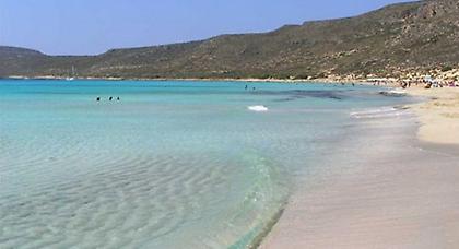 Πολιτικός σάλος: Μια εβδομάδα πριν τις εκλογές πουλάνε 13 παραλίες