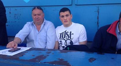 Βλέπει Football League ο Κυριάκος (pic)