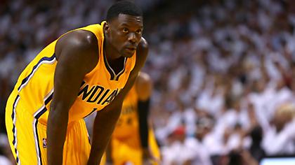 Πρόστιμο στον Στίβενσον για «θέατρο»