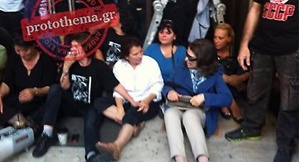 Καθαρίστριες ΥΠΟΙΚ: Μηνυτήρια αναφορά κατά παντός υπευθύνου