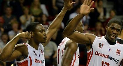 Την οδηγεί στην κούπα ο Μπανκς